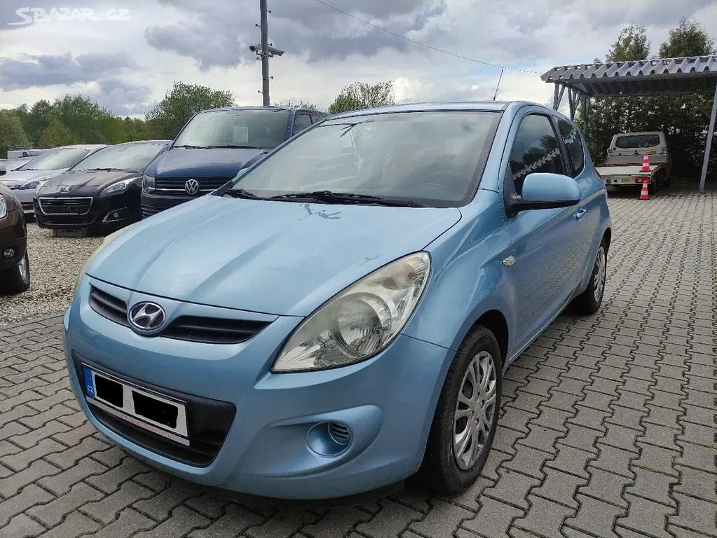 HYUNDAI i20 1.2i,57KW,10x AIRBAG,SERVO,USB,ESP.